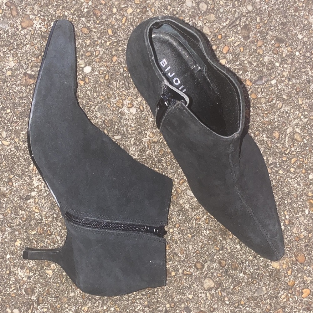 Suede Kitten Heel Booties by BIJOU. Size 9M - Picture 3 of 6